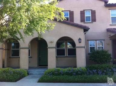 Main picture of 460 Garonne St