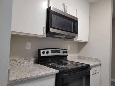 Main picture of 3119 Woodpecker Ct