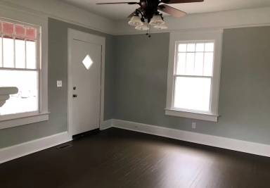 Main picture of 906 Queen St