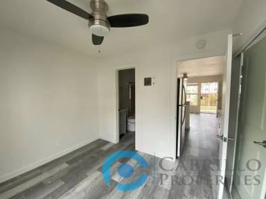 Main picture of 5048 Wightman St