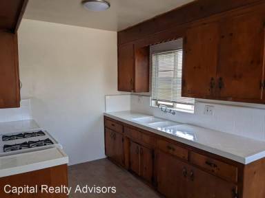 Main picture of 2516 Mathews Ave