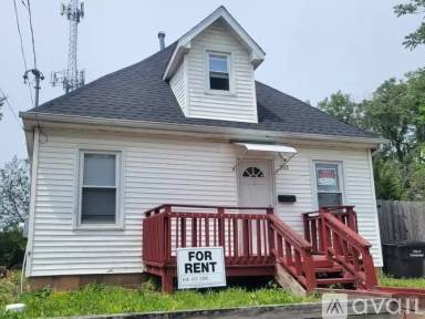 Main picture of 302 N Washington St