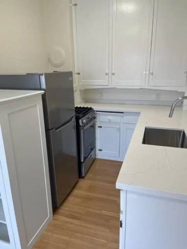 Main picture of 2341 Chestnut St
