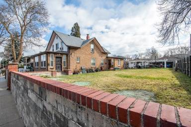 Main picture of 3914 Perry St