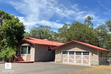 Main picture of 6565 Whispering Pines Ln