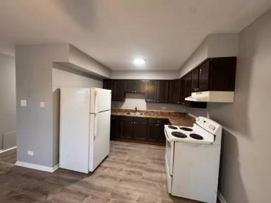 Main picture of 474 W 14th Pl