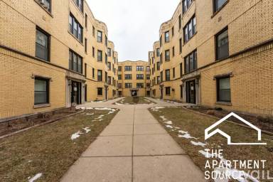 Main picture of 3815-23 N Greenview Ave