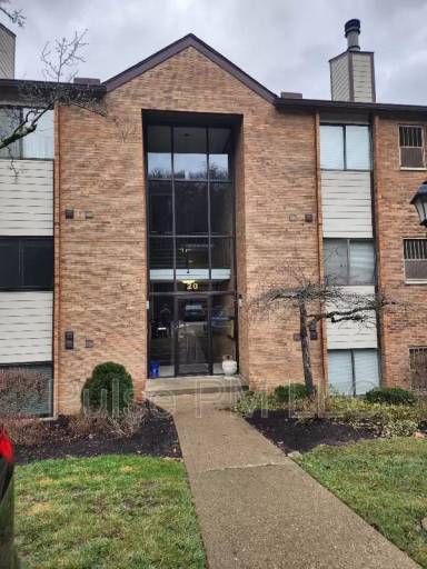 Main picture of 20 Woodland Hills Dr