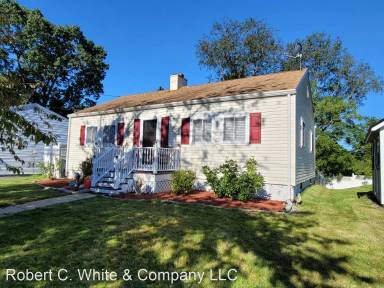 Main picture of 340 Strong St
