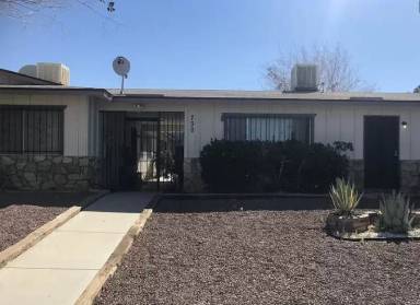 Main picture of 730 Karen Ct