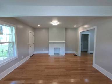 Main picture of 716 Larkin Ave