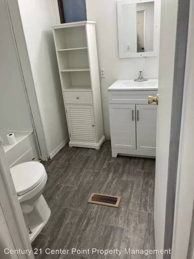 Main picture of 107 N Lewis St