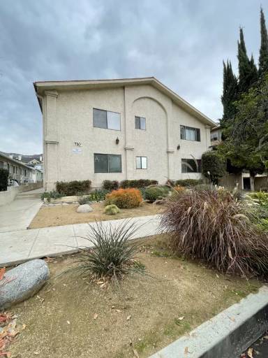 Main picture of 710 S 5th St