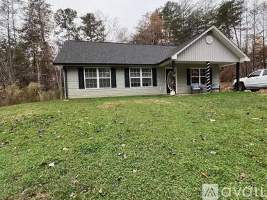 Main picture of 225 Fox Hollow Rd