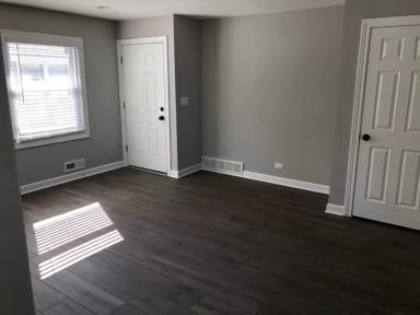 Main picture of 523 Fairview Ave