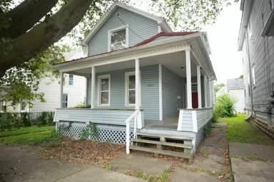 Main picture of 2646 Hazel St