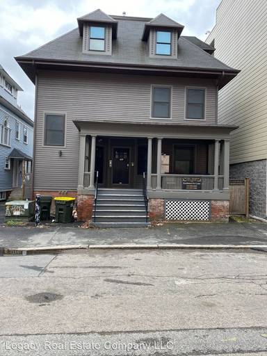 Main picture of 5-7 Euclid Ave