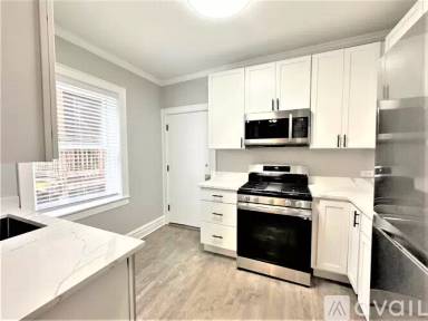 Main picture of 1352 W Carmen Ave
