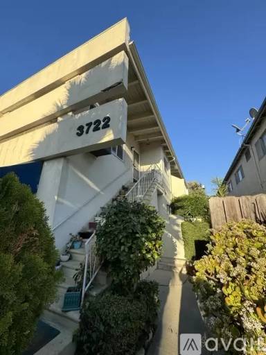 Main picture of 3722 Mentone Ave