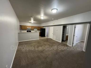 Main picture of 1400 North Ave