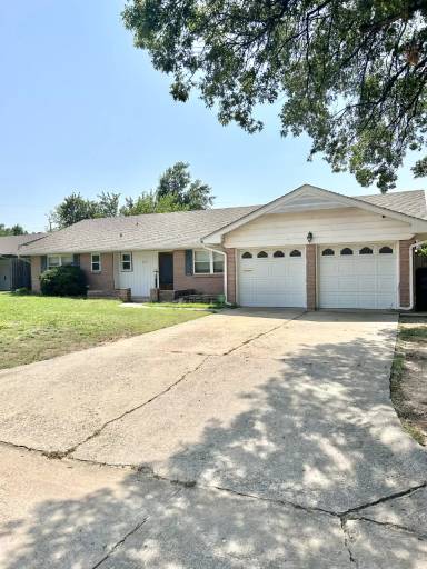 Main picture of 6117 N Vermont Ave