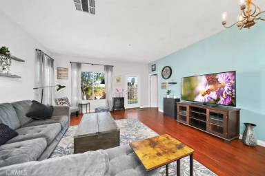 Main picture of 9012 Admiralty Cir