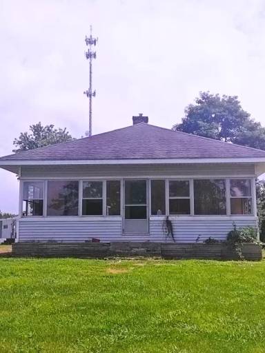 Main picture of 2175 E Main St