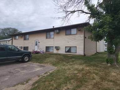 Main picture of 760 Brandon Ave