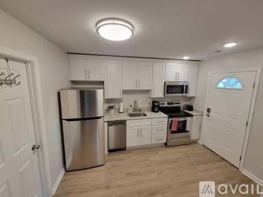 Main picture of 1509 E High St