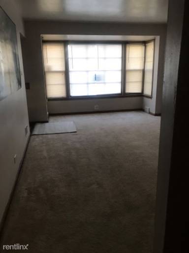 Main picture of 3356 N Kilbourn Ave