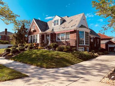 Main picture of 25 W Beech St