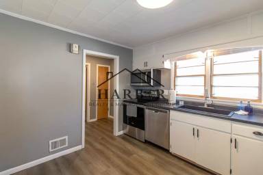 Main picture of 517 5th Ave SE