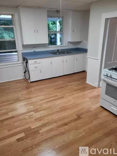 Main picture of 75 Grand St