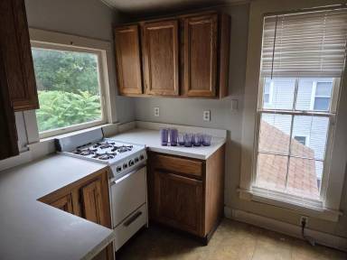 Main picture of 447 W Vine St