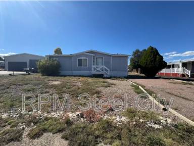 Main picture of 957 S Saki Dr