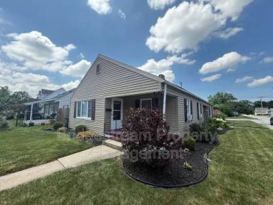 Main picture of 1102 S Crawford St