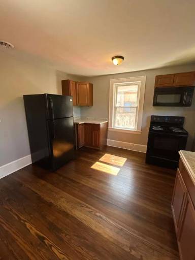 Main picture of 1334 Chapman Ave SW