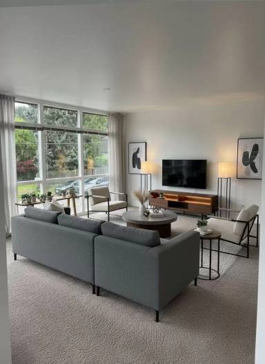 Main picture of 3223 SW 11th Ave