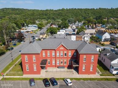 Main picture of 366 4th Ave