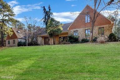 Main picture of 1721 Brooklyn Ave