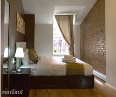 Main picture of 51 E 2nd St