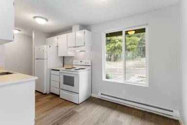 Main picture of 3000 Johns Prairie Rd