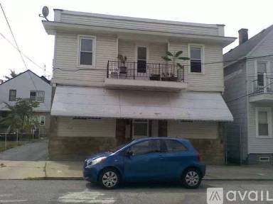 Main picture of 1930 E 123rd St