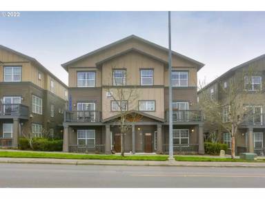 Main picture of 1020 SW 170th Ave