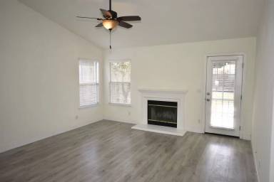 Main picture of 8717 Aspen Hill Ct