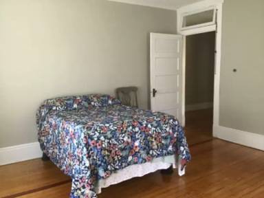 Main picture of 289 N Montgomery St