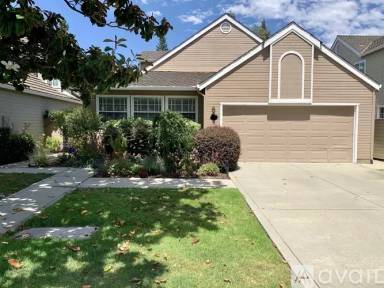 Main picture of 818 Devoto St