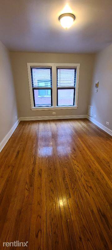 Main picture of 2615 S Spaulding Ave