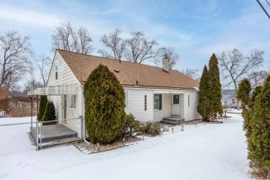 Main picture of 4226 Green Lake Rd