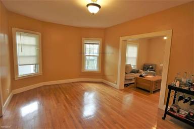 Main picture of 431 Faneuil St